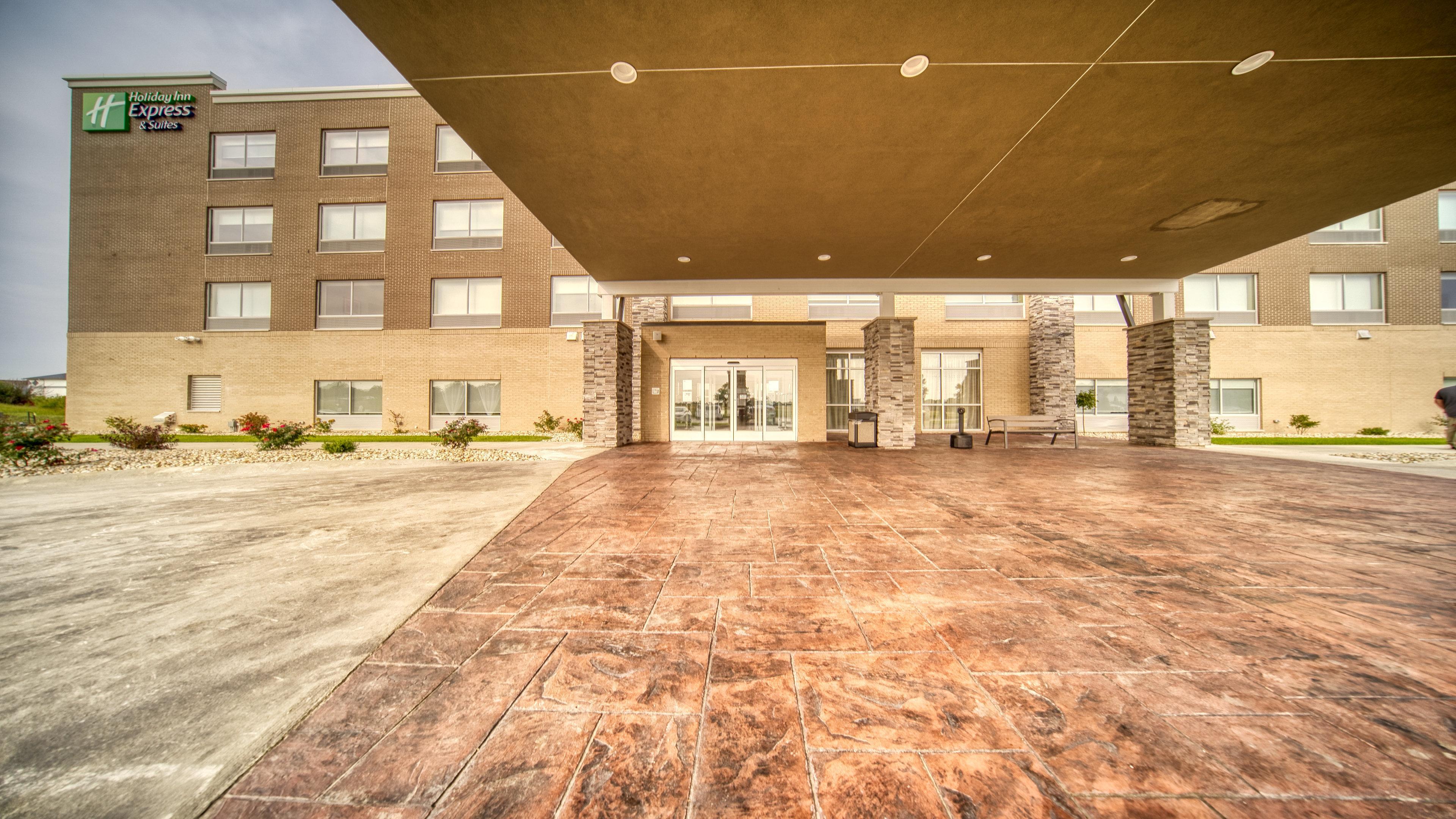 Express & - South By Ihg Kokomo