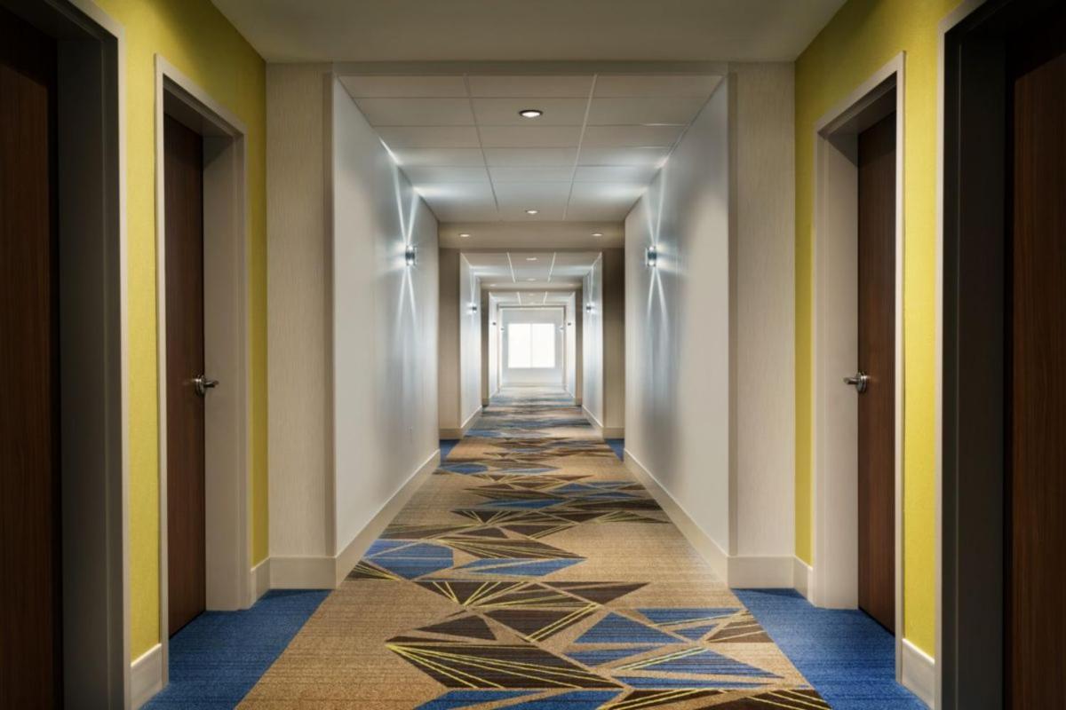 Express & - South By Ihg Hotel